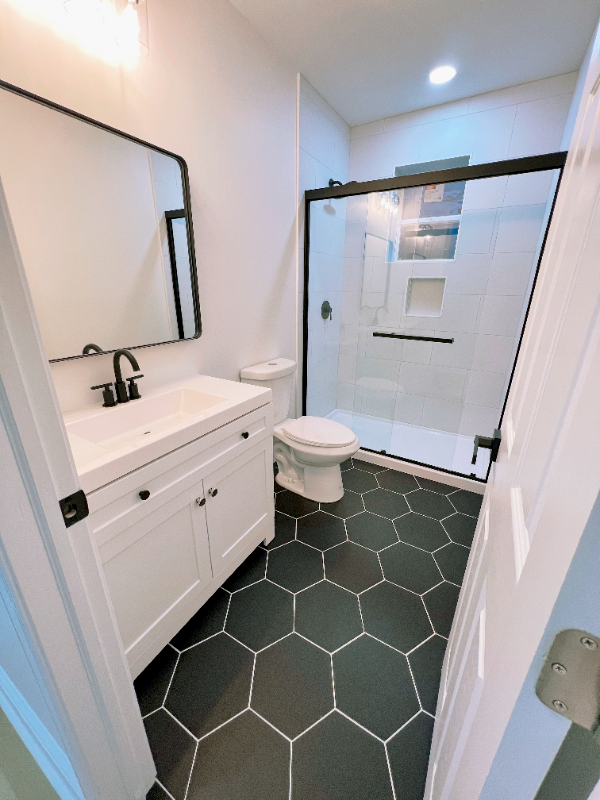 720 E 41st St - Photo 4 of 19