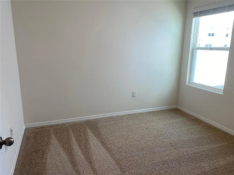 32704 Canyonlands Dr - Photo 2 of 14