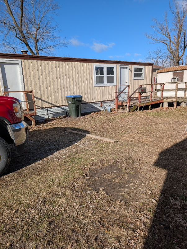 1003 W Hildreth St #11 - Photo 2 of 12