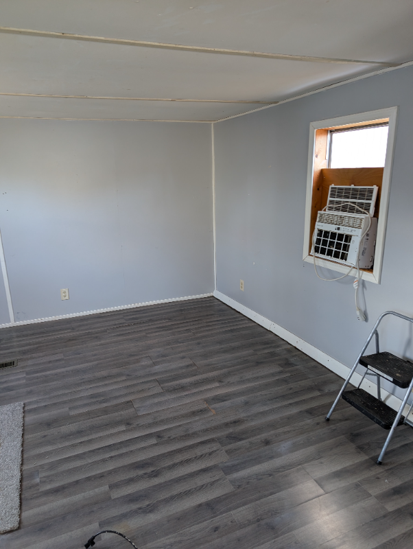 1003 W Hildreth St #11 - Photo 3 of 12