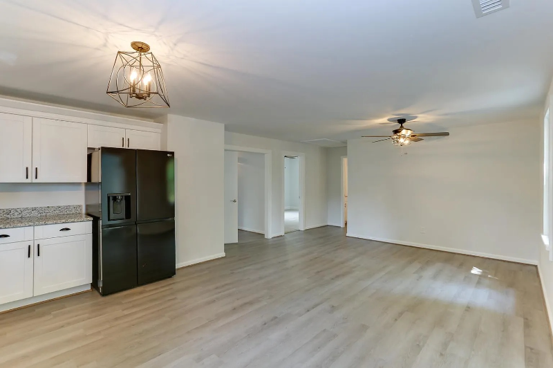 11100 Mill Swamp Rd - Photo 5 of 20