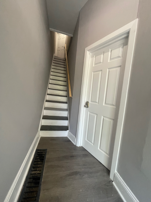 642 E Indiana Ave #1