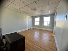 213 Laurel St #6 - Photo 1 of 1