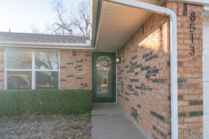 8513 Wakefield St - Photo 3 of 23