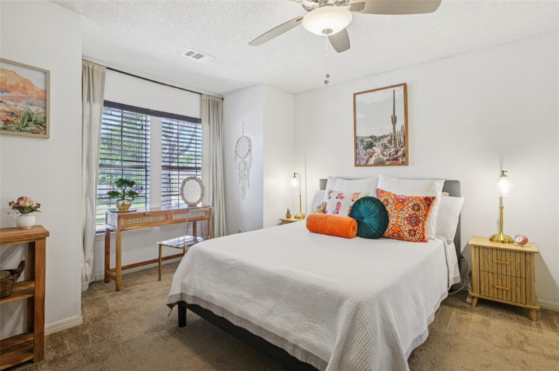 705 Canyon Bend Rd - Photo 6 of 9