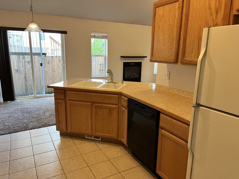 312 G St Sw #A - Photo 4 of 15