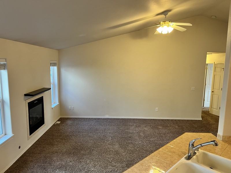 312 G St Sw #A - Photo 5 of 15