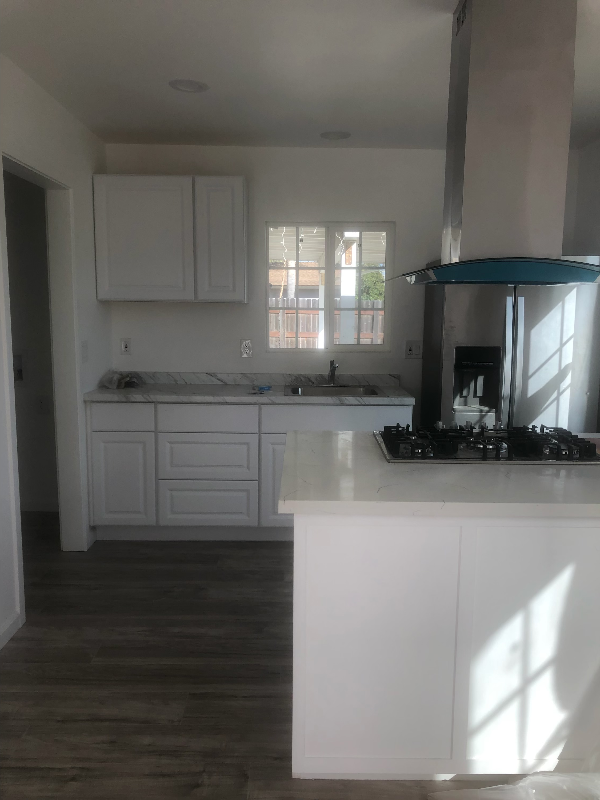 1209A W Oak Ave - Photo 2 of 5