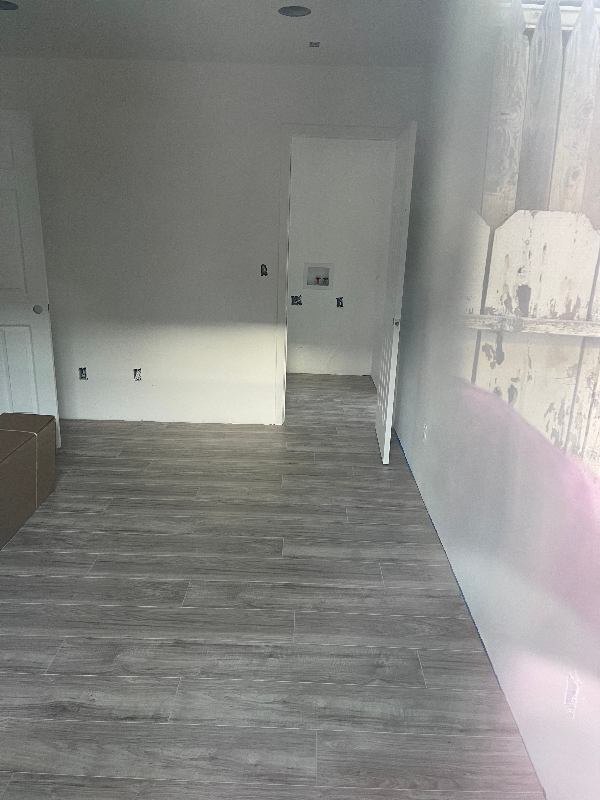 1209A W Oak Ave - Photo 4 of 5