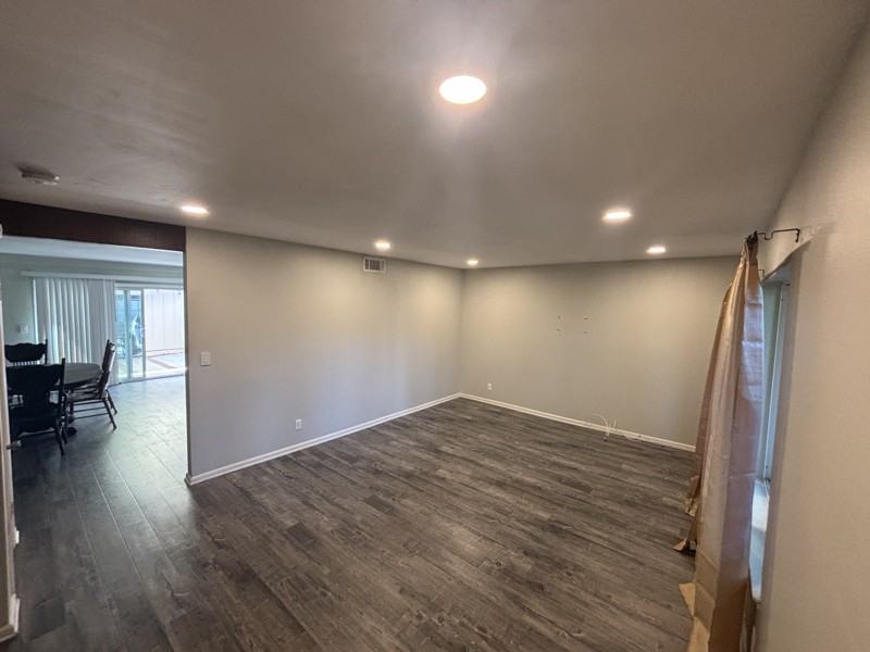 662 Driftwood Ln - Photo 5 of 20