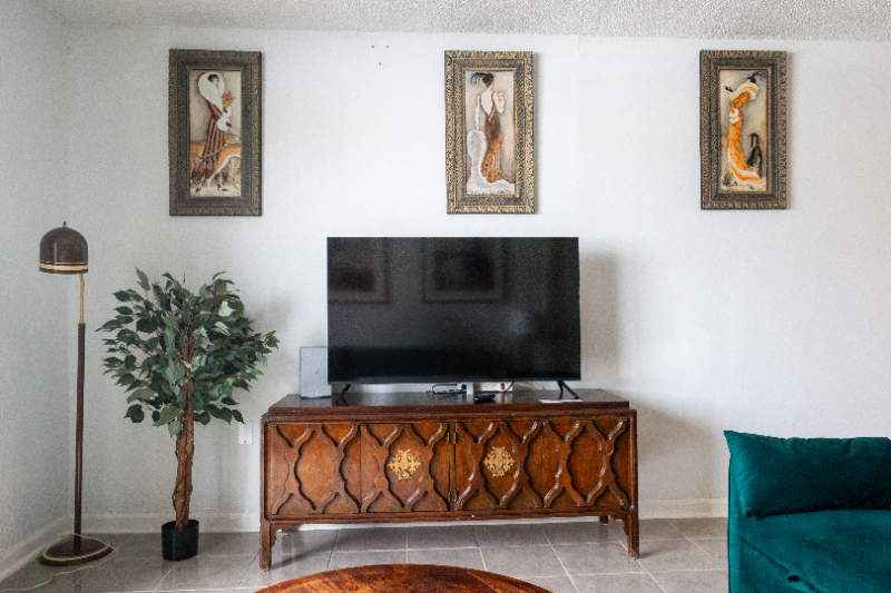 1418 Collins Ave #403 - Photo 6 of 31