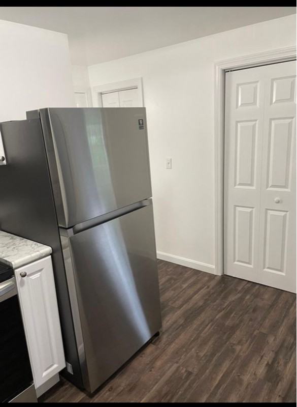 111 Hall St #1 - Photo 3 of 12