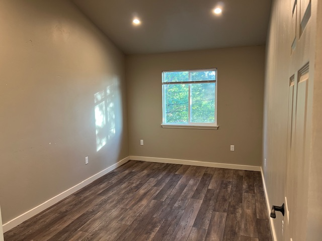 2133 Western Ave #A - Photo 6 of 10