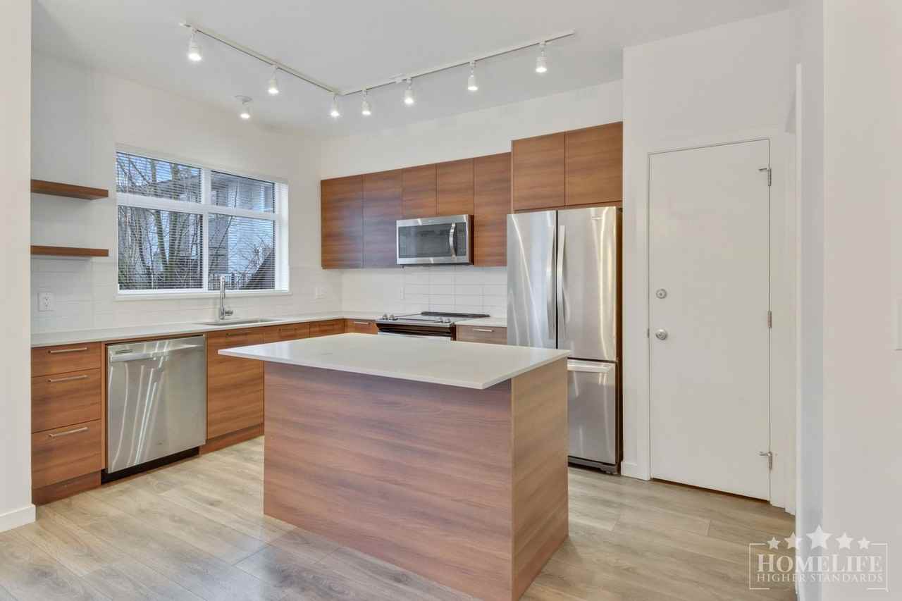 16433 Watson Dr - Photo 7 of 22