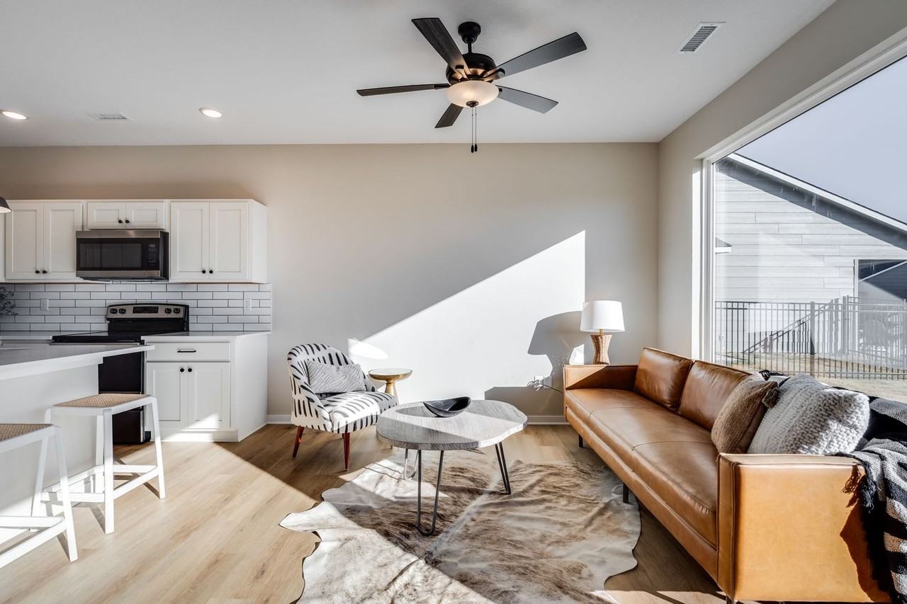 3867 3867 W 30th St N - Photo 3 of 17