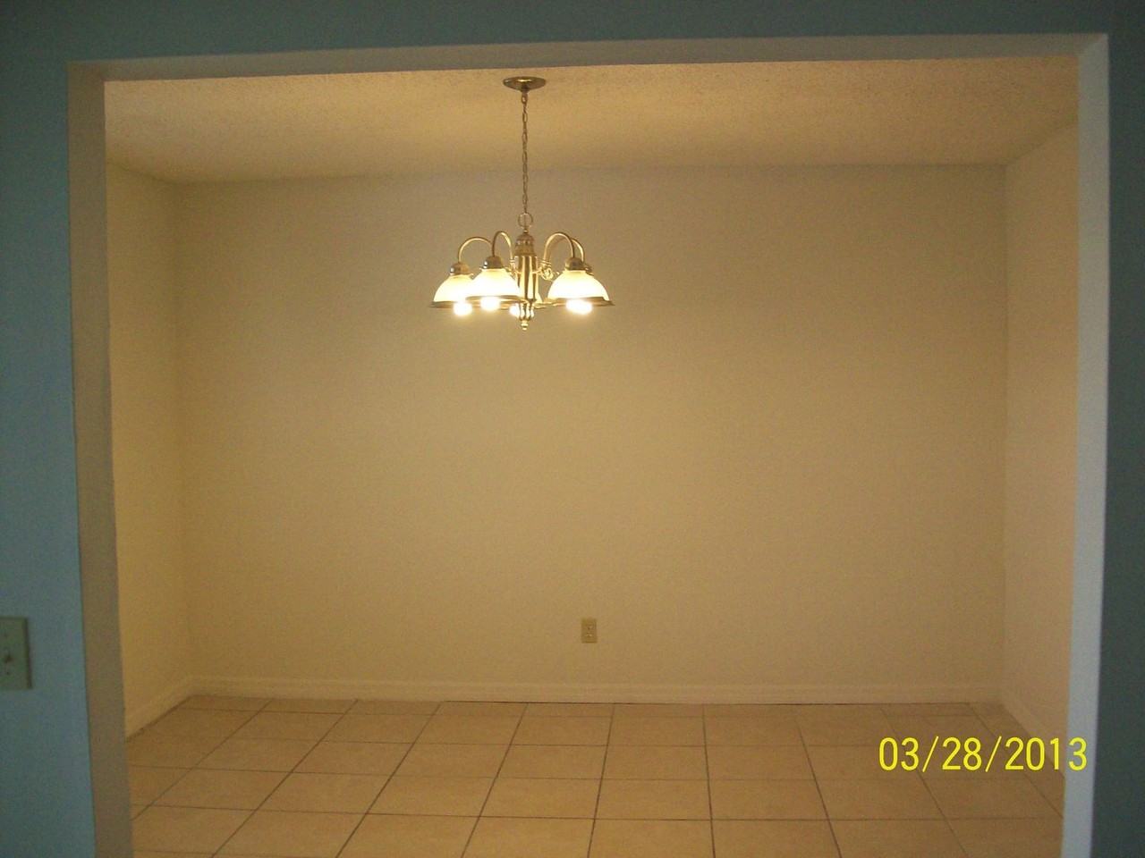 Baytree On Baymeadows - Photo 6 of 15