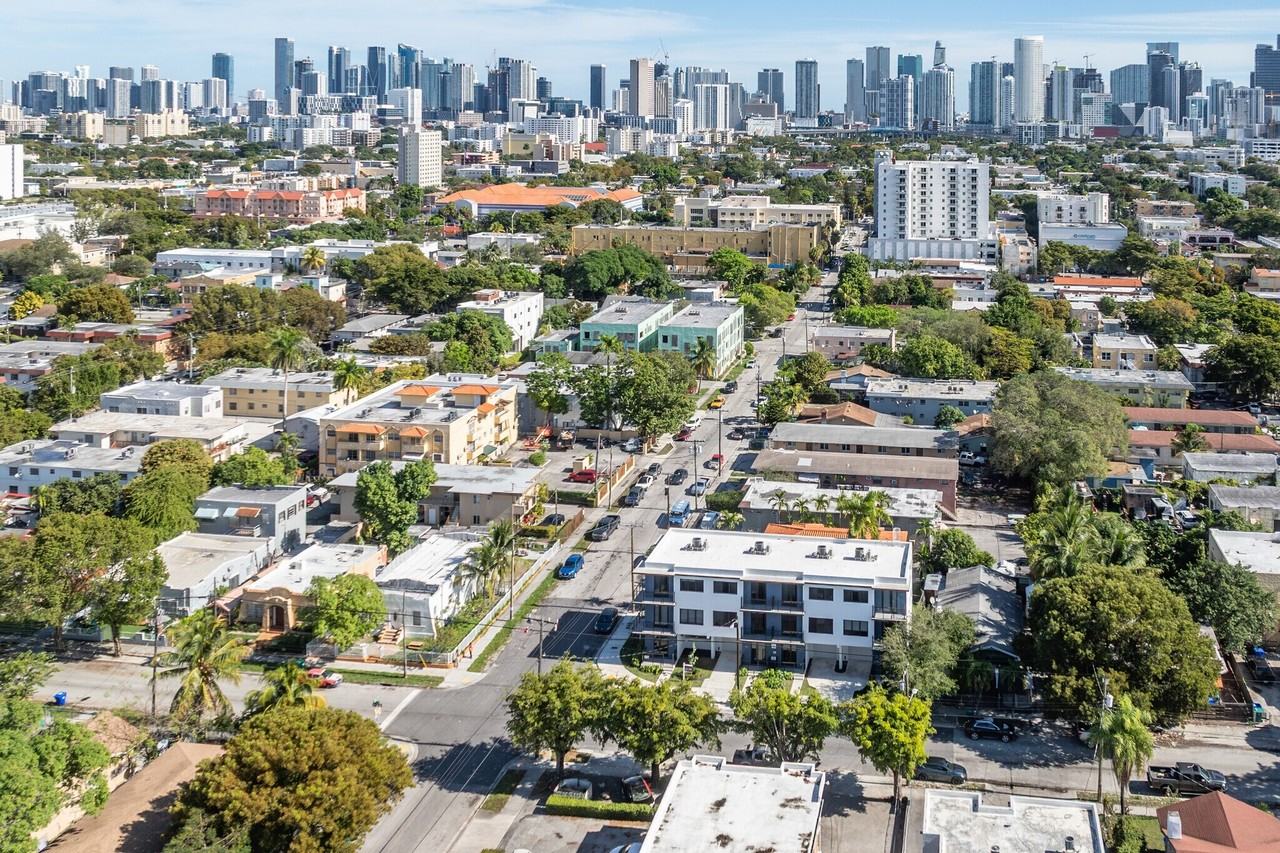 1376 SW 4th St. - Photo 3 of 4