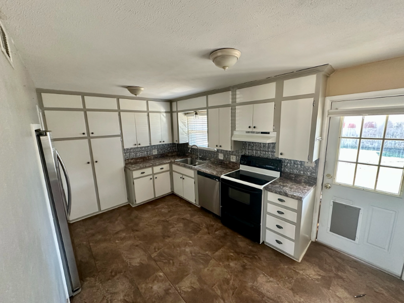 4309 Randel Dr - Photo 7 of 20