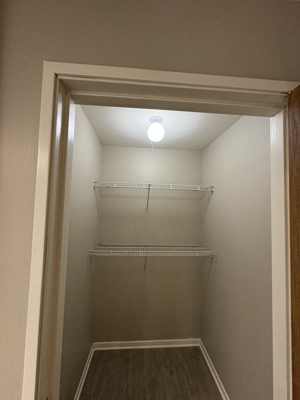 1332 N Geneva Dr #1B - Photo 5 of 11