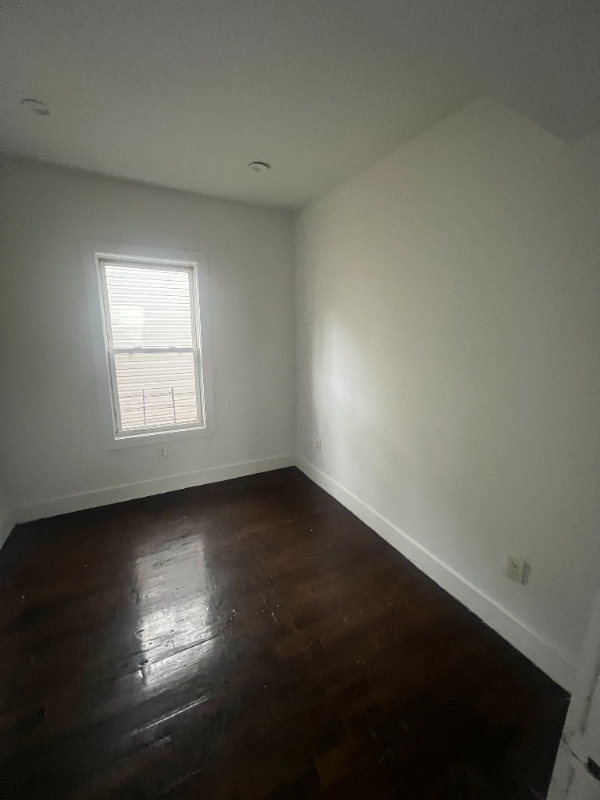 877 S 14th St #2 - Photo 7 of 8