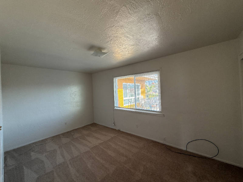 1327 Ashby Ave #C - Photo 6 of 8