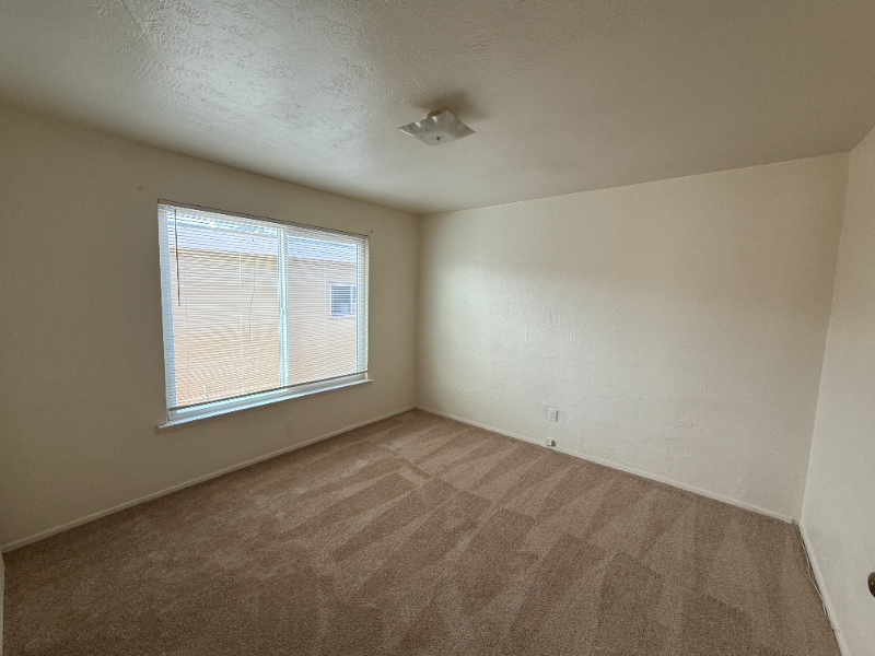 1327 Ashby Ave #C - Photo 7 of 8