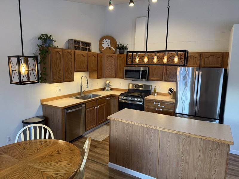 583 Ocean Point Dr - Photo 5 of 20