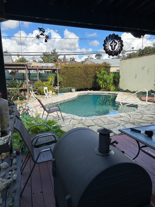 2927 W Ross Ave - Photo 2 of 2