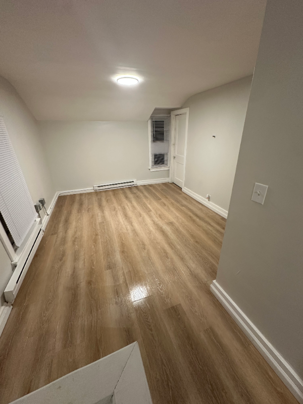 1328 N Main St - Photo 4 of 14