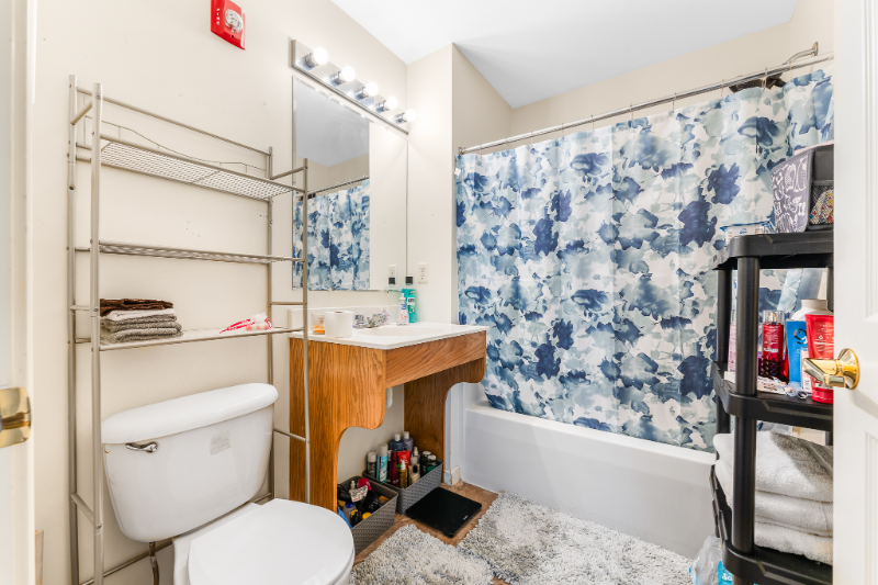 527 Grant Ave #202 - Photo 6 of 12