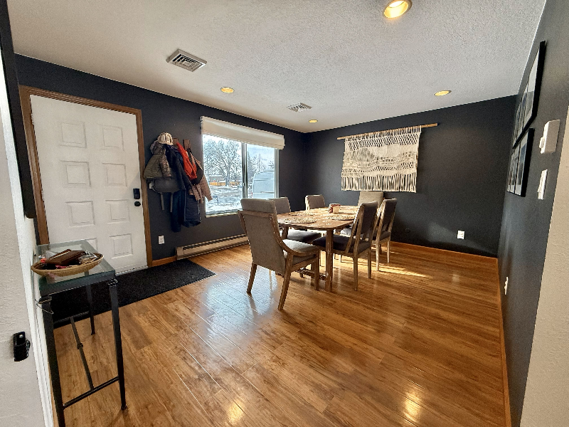 1012 Wagonwheel Dr - Photo 3 of 20