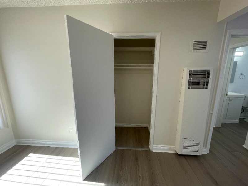 19405 Haynes St - Photo 6 of 15