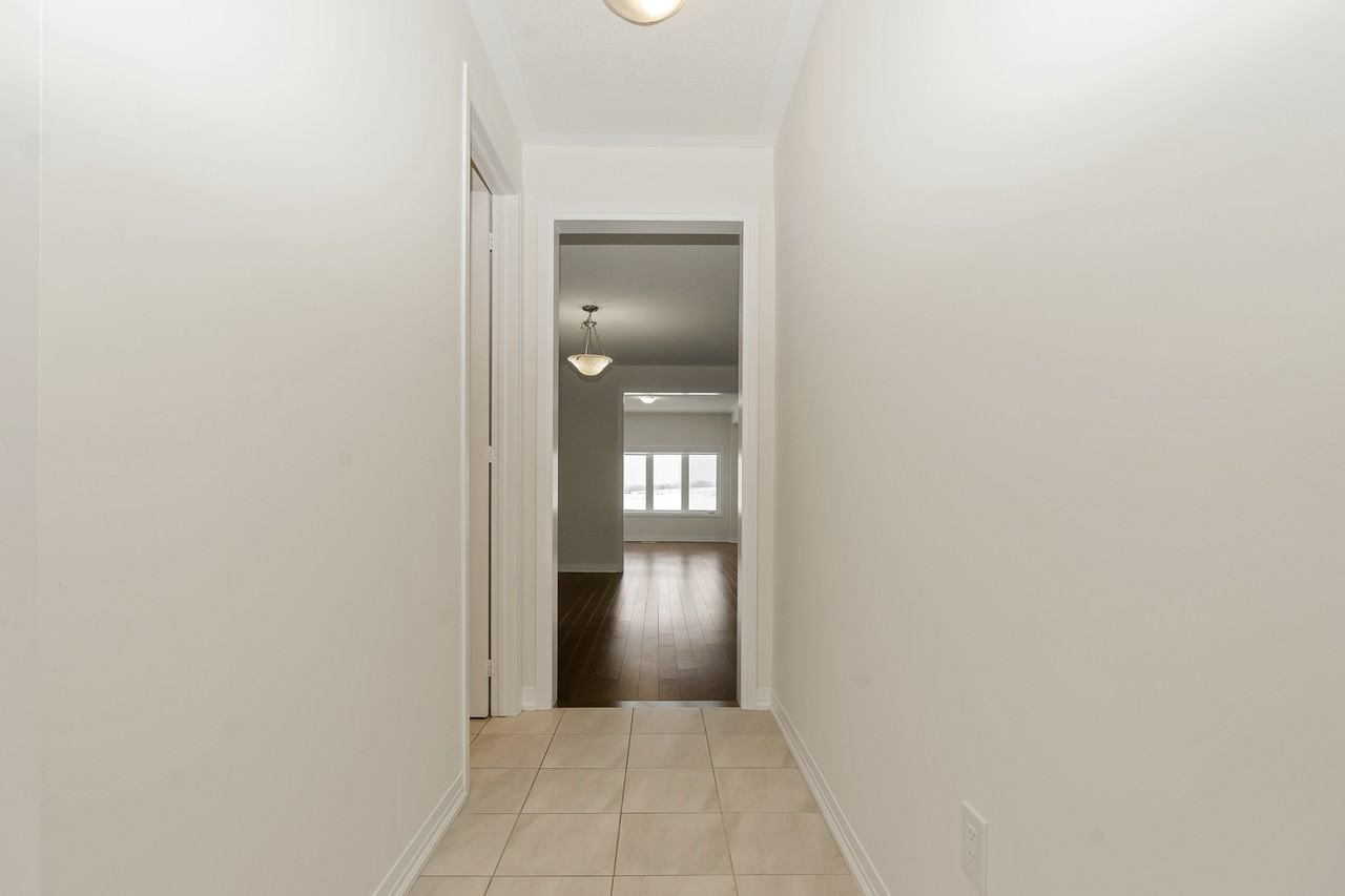 1361 Broderick St - Photo 5 of 50