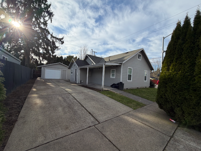 3015 Fruit Valley Rd - Photo 3 of 13