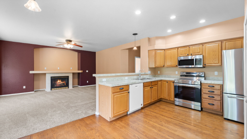 1628 Lily Lake Dr - Photo 5 of 26