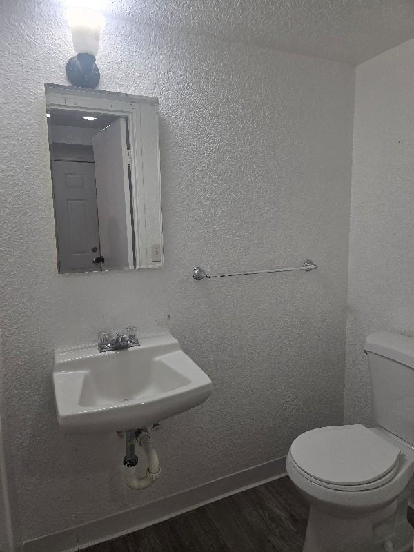 1412 E 9th St #7 - Photo 7 of 17