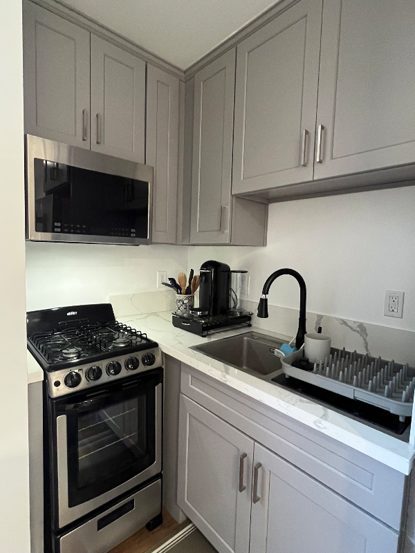 3749 Hillcrest Dr #B - Photo 5 of 20