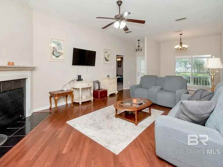 8816 Spring Grv N - Photo 7 of 27