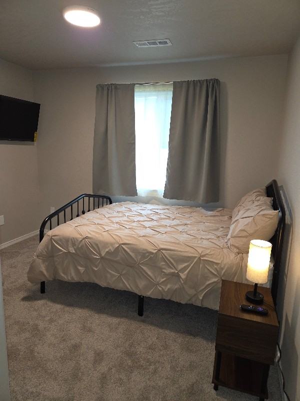 600 Van Way - Photo 2 of 16