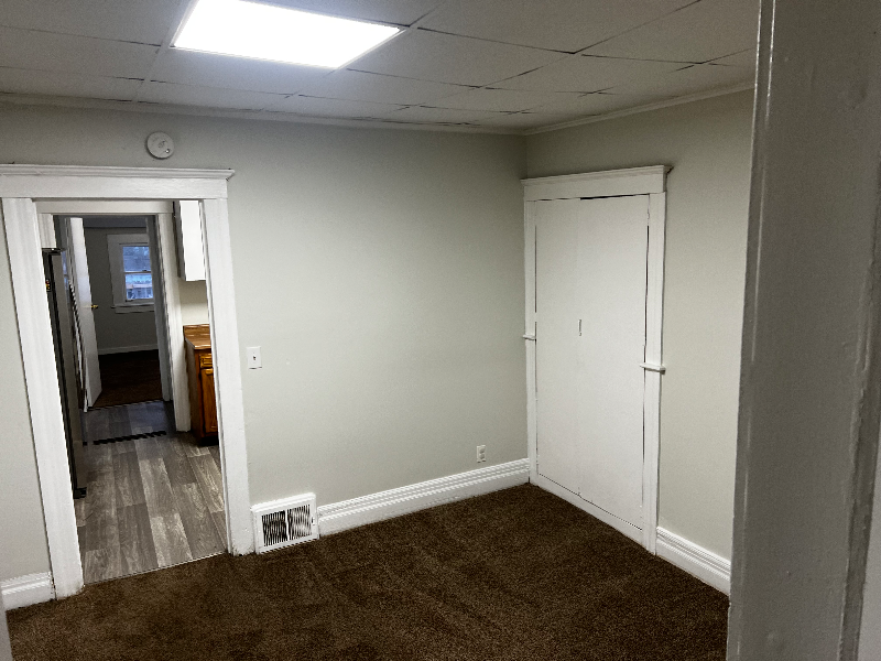 19 E James St #2 - Photo 3 of 6