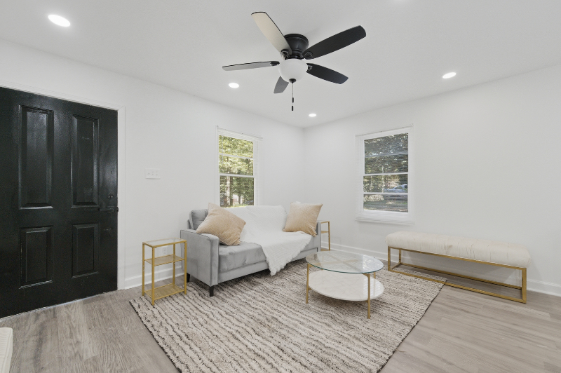 3192 Oakcliff Rd Nw - Photo 3 of 16