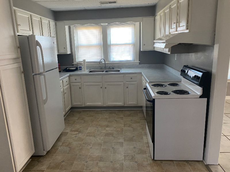 200 Boggs Ln - Photo 2 of 19