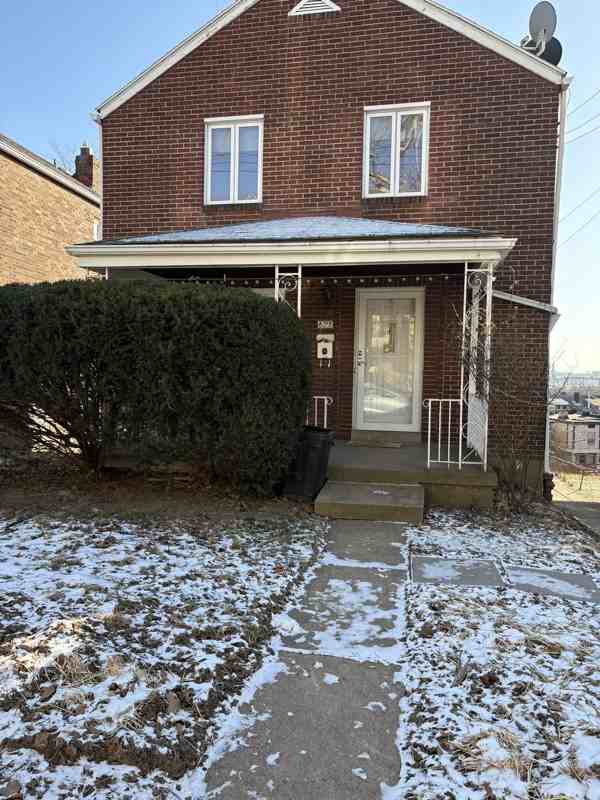 6318 Glenview Pl - Photo 2 of 19