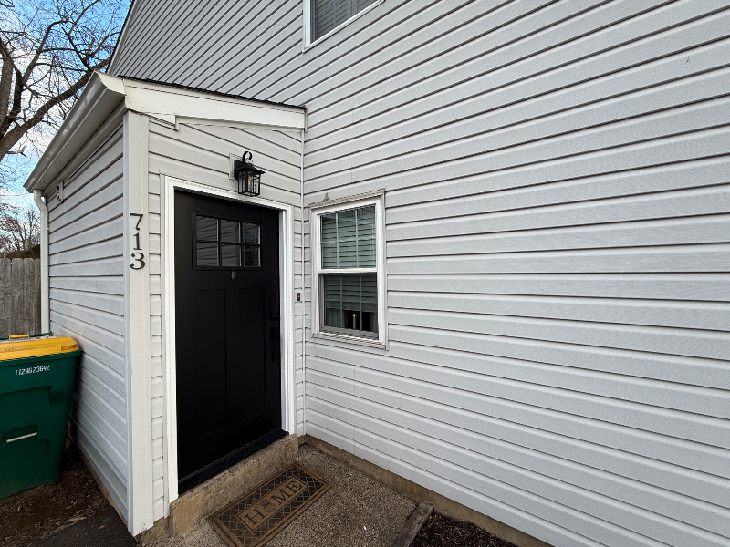 713 Timber Ln - Photo 6 of 35