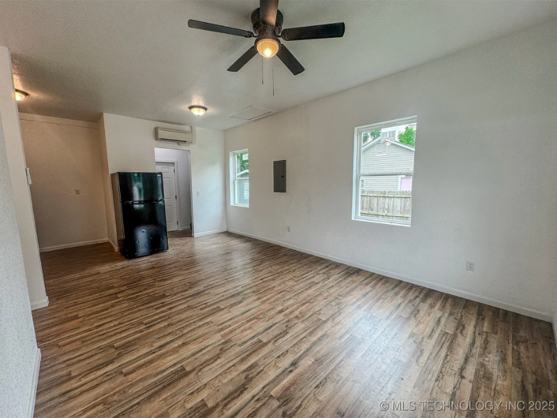 918 Coy Ave #916 - Photo 4 of 16