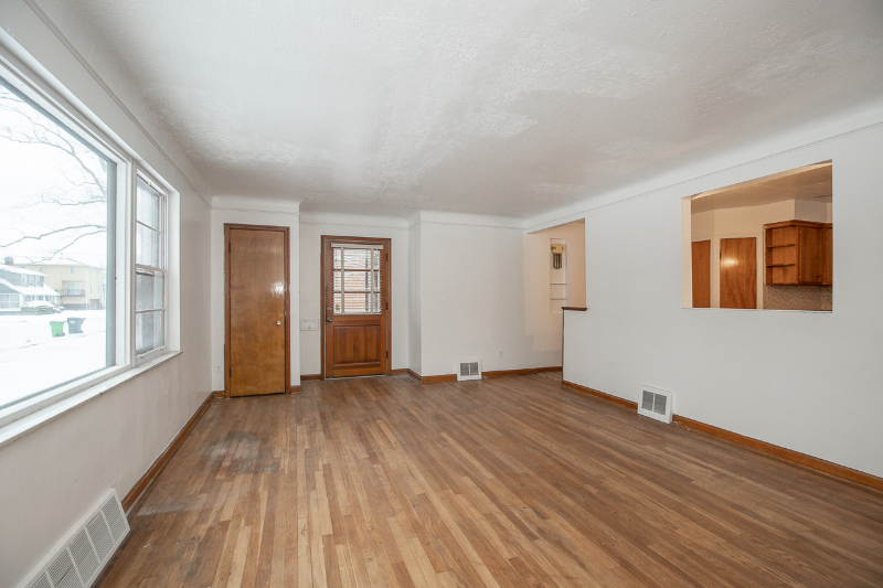 160 Noble Beach Dr - Photo 3 of 19