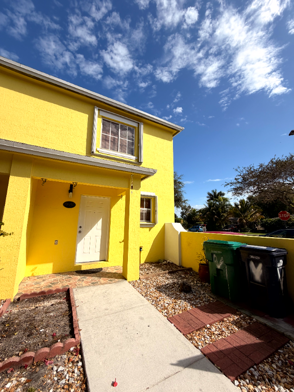 19550 Sw 103rd Ct - Photo 2 of 26