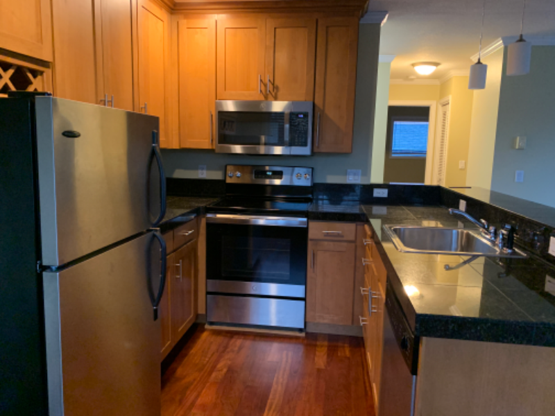 1505 Se 22nd Ave #2 - Photo 3 of 11