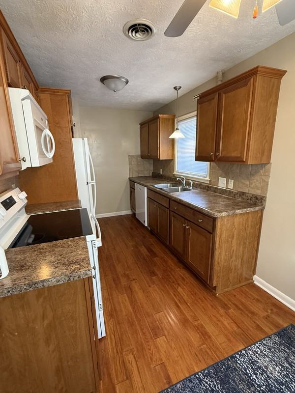 711 S 68th Ave - Photo 7 of 10