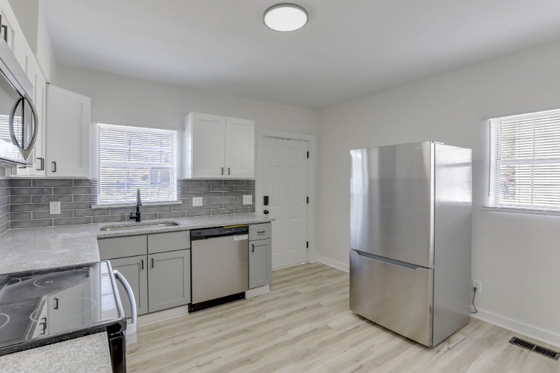 1359 Kent St #1359KENTST - Photo 4 of 12